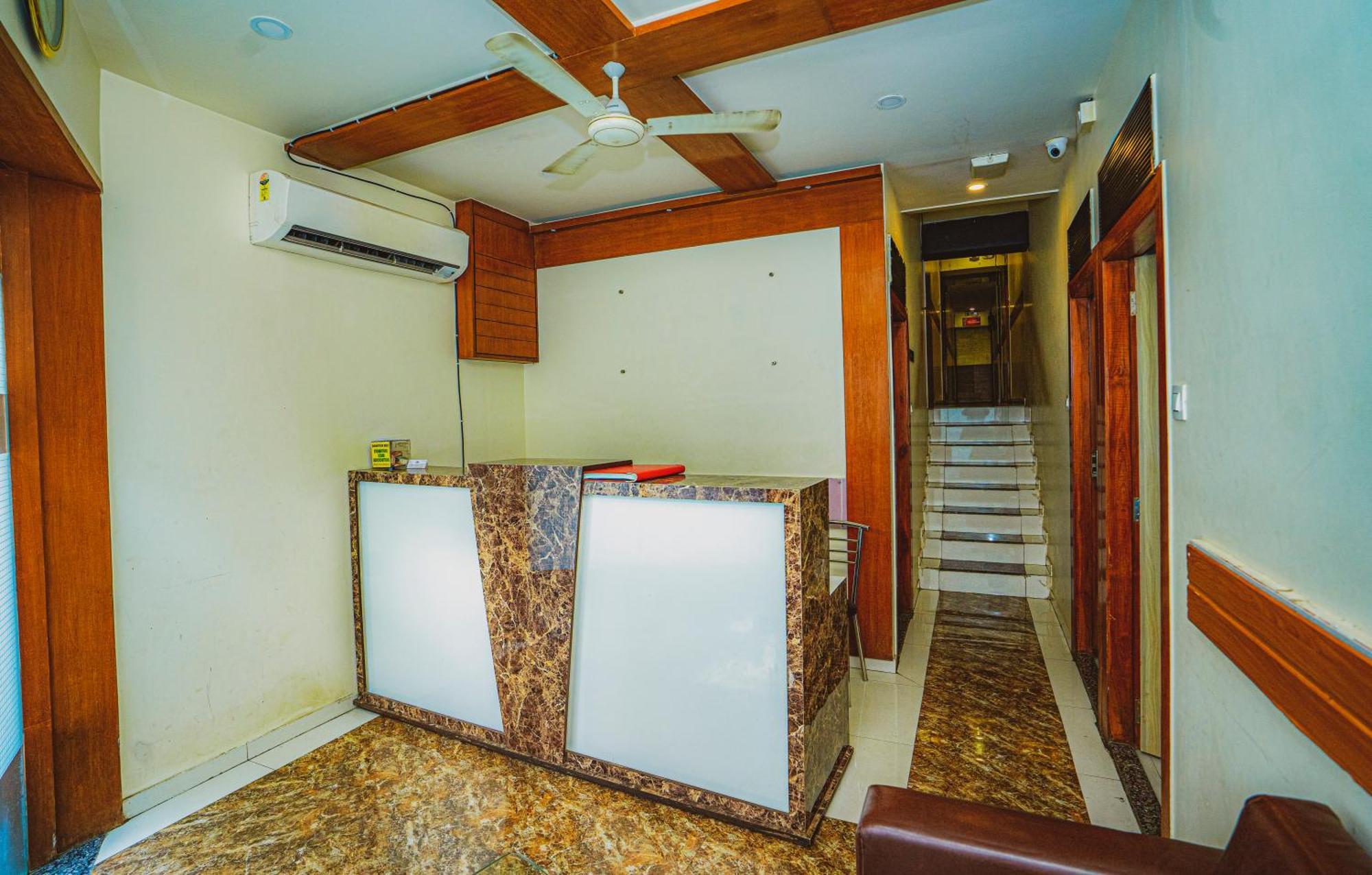 Hotel Hill Park Мумбай Екстериор снимка
